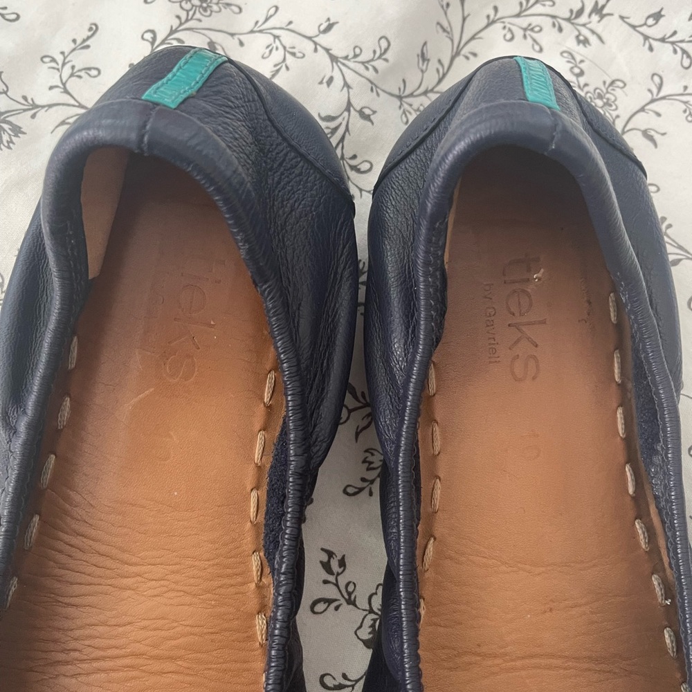 Tieks California Navy Blue and teal Flats - Picture 4 of 14